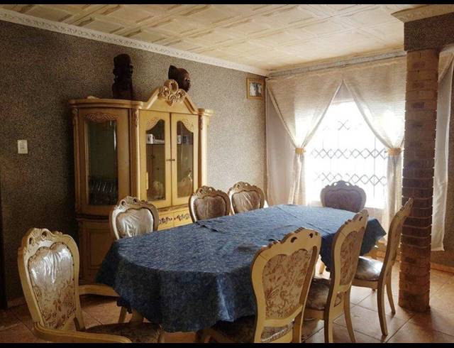 3 BEDROOM HOUSE FOR SALE IN BEVERLEY HILLS